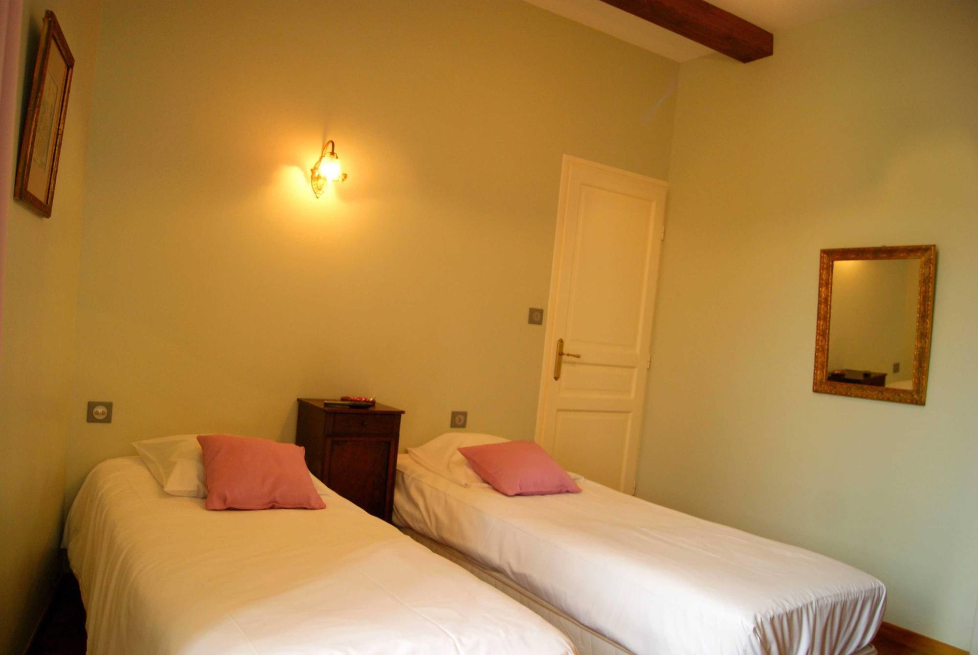 Logis Hotel - Restaurant La Marbrerie Caunes-Minervois Екстериор снимка